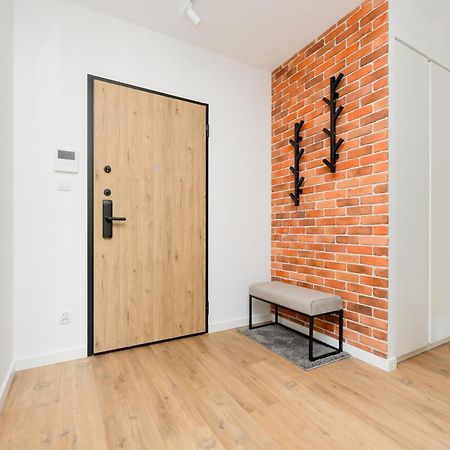 Komfortowy Apartament Dla 4 Osob Z Parkingiem By Noclegi Renters Варшава Экстерьер фото